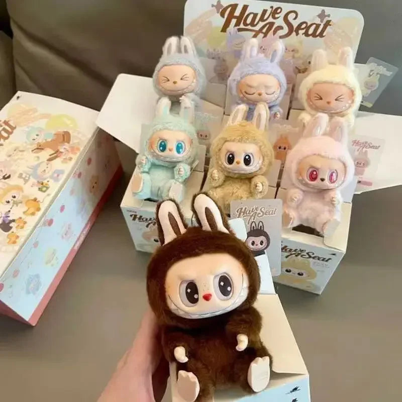 Labu Macaroon Sits on the Party’s Black Rubber Face Surprise Blind Box – 1st & 2nd Generation Plush Dolls - Image 3