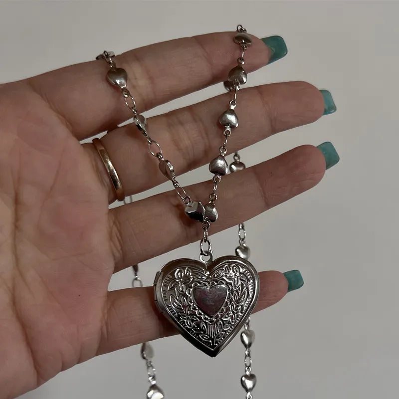 Romantic Heart Locket Pendant - Image 4